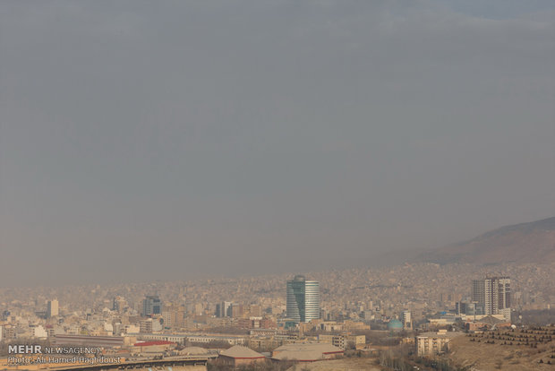 برای سومین روز پیاپی، هوای تبریز در شرایط ناسالم برای گروههای حساس قرار گرفت برای سومین روز پیاپی، هوای تبریز در شرایط ناسالم برای گروههای حساس قرار گرفت