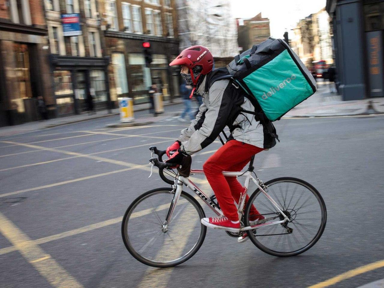 با خوردن غذای بیرون کرونا نمیگیریم  با خوردن غذای بیرون کرونا نمیگیریم