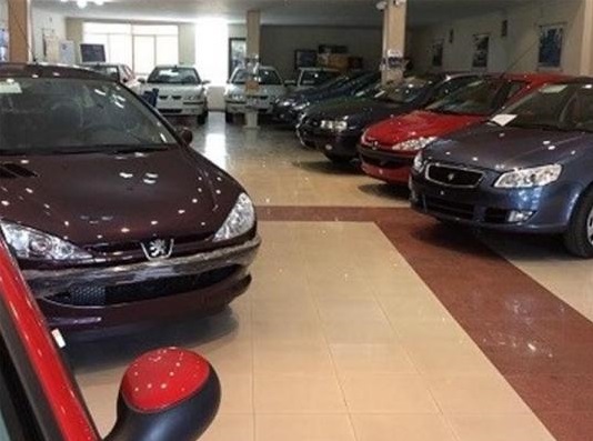 اتحادیه نمایشگاه داران خودرو: قیمت خودروها همان قیمت های پیش از عید است اتحادیه نمایشگاه داران خودرو: قیمت خودروها همان قیمت های پیش از عید است