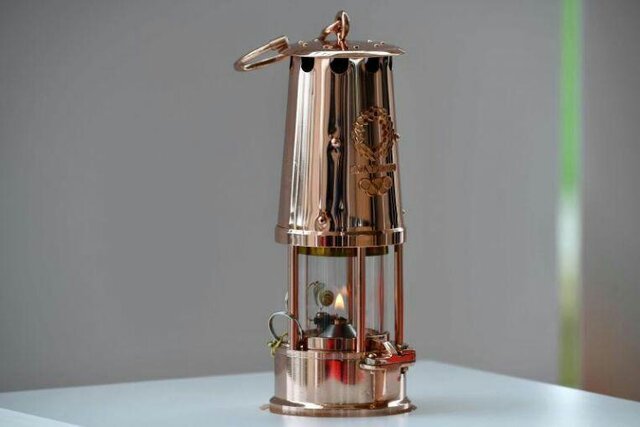 مشعل المپیک توکیو از دید عموم خارج شد مشعل المپیک توکیو از دید عموم خارج شد