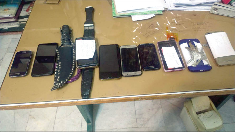 ماجرای زورگیری آپاچی سواران مخوف با قمه نیم متری ماجرای زورگیری آپاچی سواران مخوف با قمه نیم متری