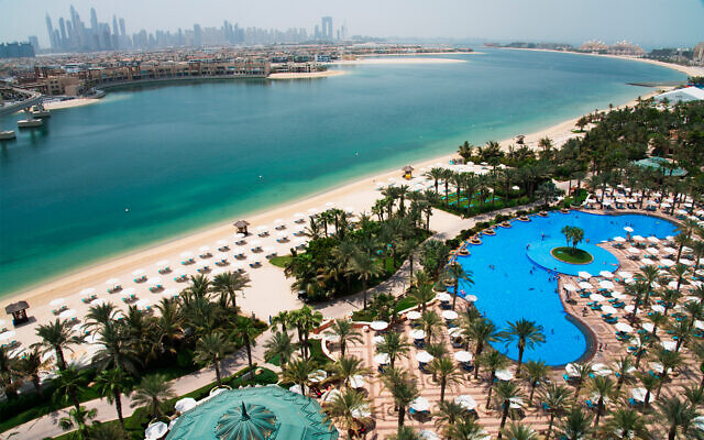 دزدی گردشگران اسرائیل از هتل‌های دبی / از سرقت حوله تا چراغ اتاق