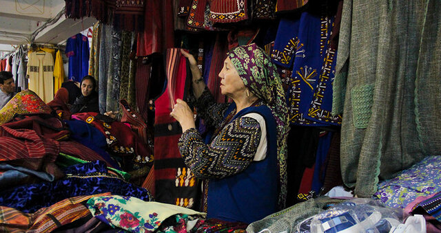 بازگشایی جمعهبازار «پروانه» در اراضی عباسآباد تهران بازگشایی جمعهبازار «پروانه» در اراضی عباسآباد تهران