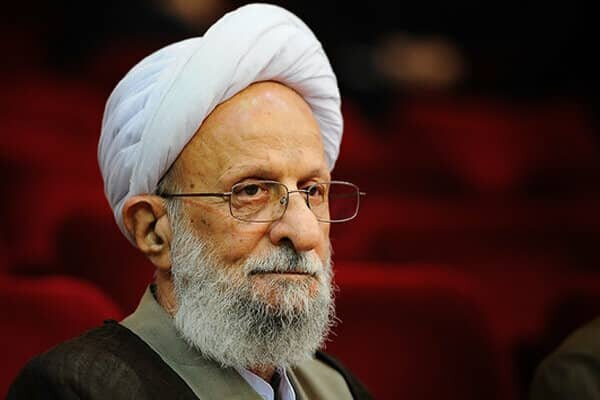 پیکر آیت الله مصباح امروز در مشهد تشییع و دوشنبه در قم به خاک سپرده می شود پیکر آیت الله مصباح امروز در مشهد تشییع و دوشنبه در قم به خاک سپرده می شود