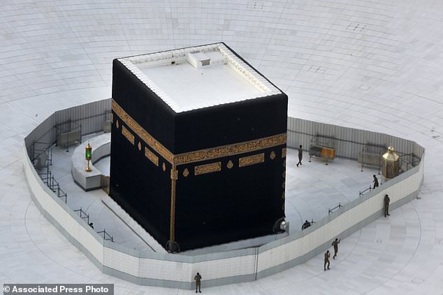 سازمان حج: واکسن کرونای حجاج ایرانی تامین می‌شود