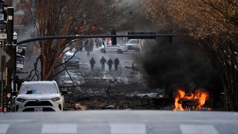 انفجار خودرو در آمریکا/ پلیس: عمدی است؛ حجم بمب، بی سابقه است انفجار خودرو در آمریکا/ پلیس: عمدی است؛ حجم بمب، بی سابقه است