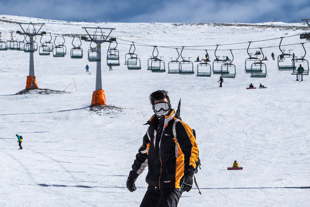 پیست اسکی توچال: کوهنوردان کنترل میشوند پیست اسکی توچال: کوهنوردان کنترل میشوند