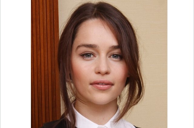 چالش شعرخوانی هنرپیشه انگلیسی با «حافظ» امیلیا کلارک