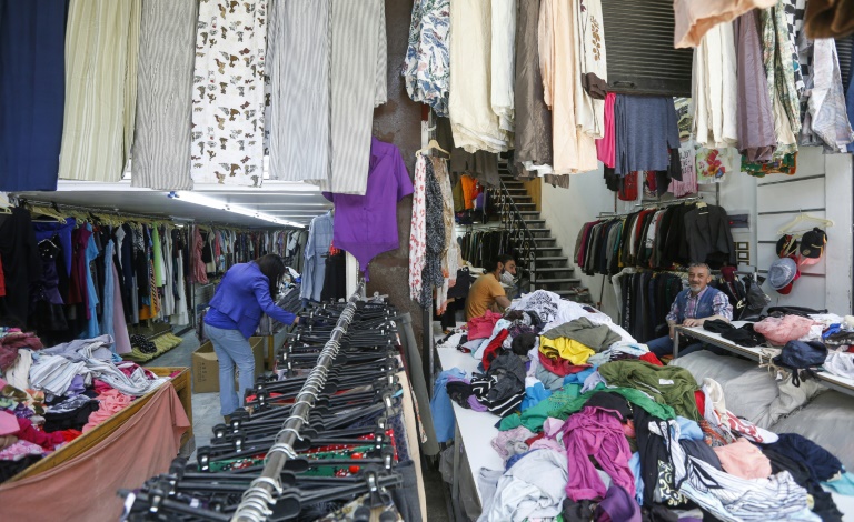 سنت جدید عید فطر سوریه: گشت و گذار در بازارهای تاناکورا بازار دست دوم در سوریه