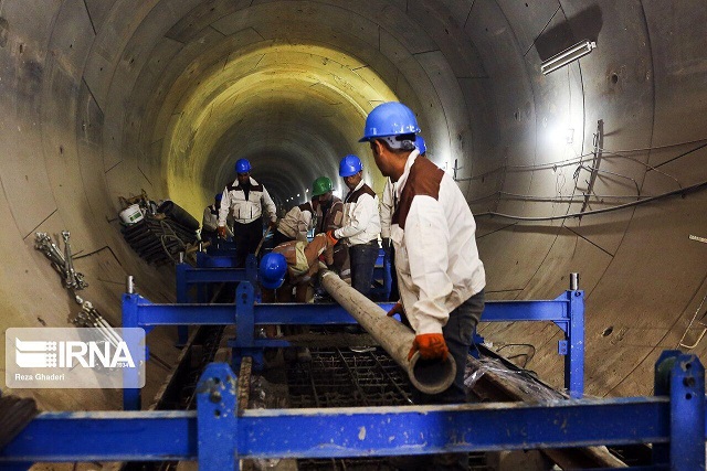 حق مسکن کارگران ۲۰۰ هزارتومان افزایش مییابد حق مسکن کارگران ۲۰۰ هزارتومان افزایش مییابد