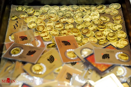 اولین جلسه دادگاه مدیران سابق بانک مرکزی/ مدیرعامل نیشکر هفتتپه: 20 نفر میخواهند شرکت را دولتی کنند/ رونمایی از کیف اعجابانگیز اولین جلسه دادگاه مدیران سابق بانک مرکزی