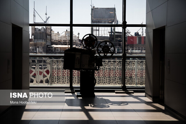 اکران‌ فیلم‌ها