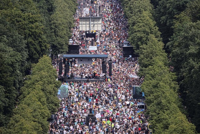 اعتراض 15 هزار نفری در برلین