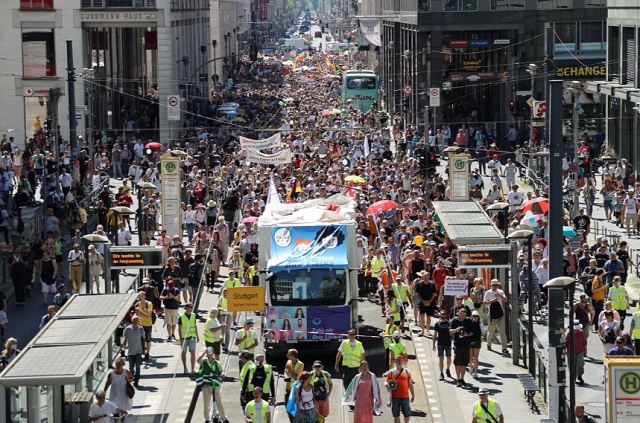 محدودیت کرونایی در آلمان تظاهرات