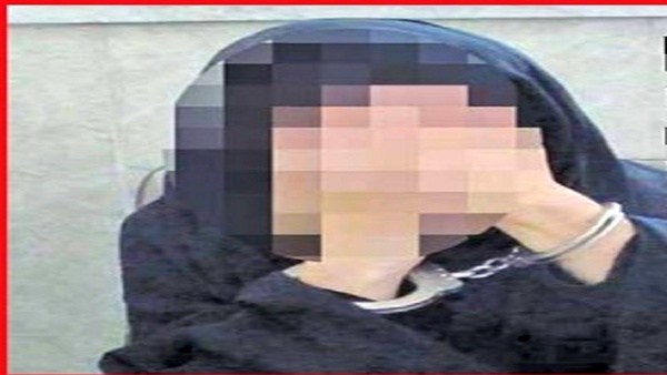 زن عصبانی با لنگه کفش مردی را کور کرد زن عصبانی با لنگه کفش مردی را کور کرد