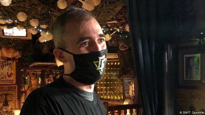 مهمانی و کافهها دلیل اصلی رشد کرونا در آلمان کافه در دوران کرونایی