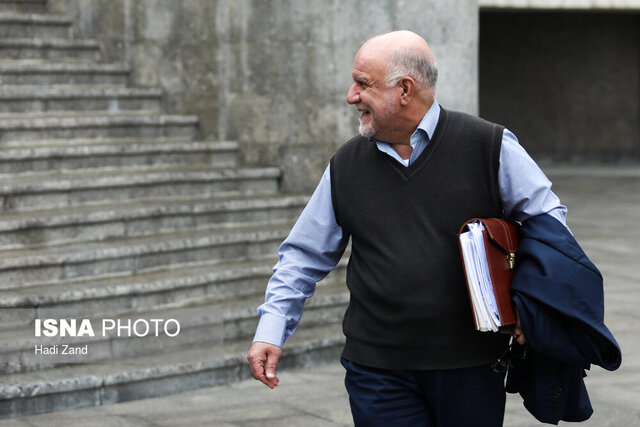 نامه عجیب نمایندگان به سران قوا درباره زنگنه نامه عجیب نمایندگان به سران قوا درباره زنگنه