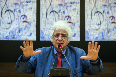 چکناواریان: خودم را زندانی کردهام و شب و روز آهنگ میسازم چکناواریان: خودم را زندانی کردهام و شب و روز آهنگ میسازم