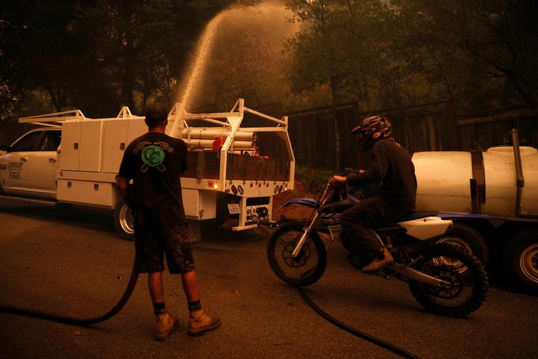 آتشسوزی کالیفرنیا/ از تخلیه خانه تا کمک ارتش (+عکس) آتشسوزی کالیفرنیا