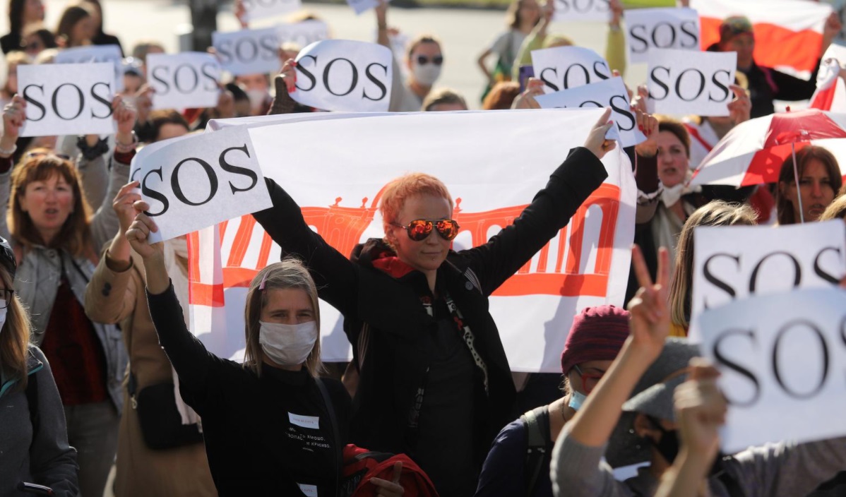 جنبش اعتراضی زنان در بلاروس/ بازداشت مادربزرگ 73 ساله/ اعتراض زنان به لوکاشنکو