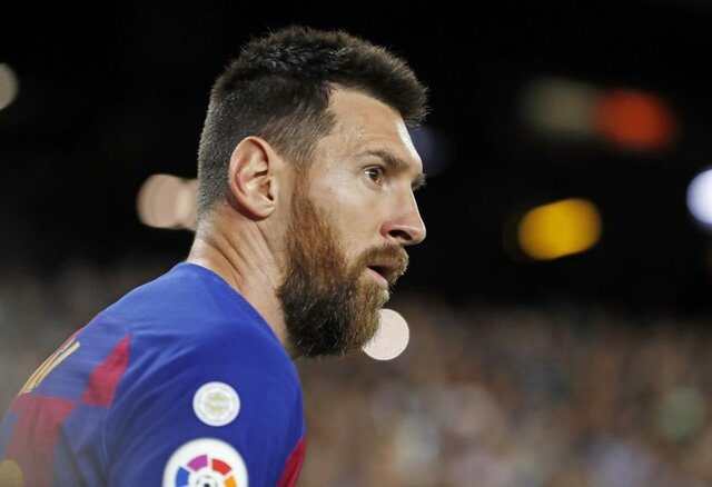 لالیگا طرف بارسلونا را گرفت/ هر تیمی مسی را میخواهد ۷۰۰ میلیون یورو بدهد مسی