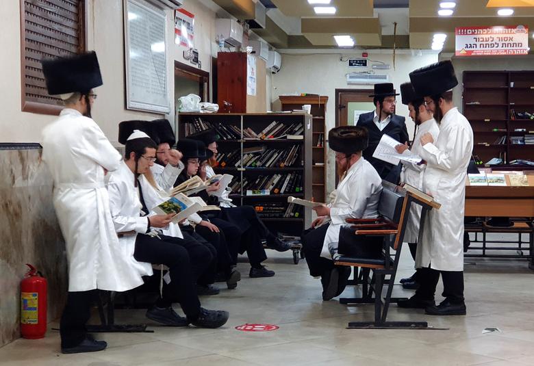 سال نوی یهودیان در میان کرونا (+عکس) سال نوی یهودیان در میان کرونا (+عکس)