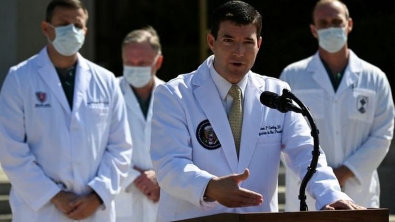 انتقادها از  دکتر شون کانلی پزشک دونالد ترامپ