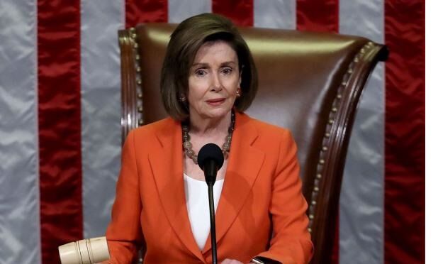 رونمایی پلوسی از طرح تشکیل کمیسیون بررسی سلامتی رئیس جمهوری آمریکا نانسی پلوسی