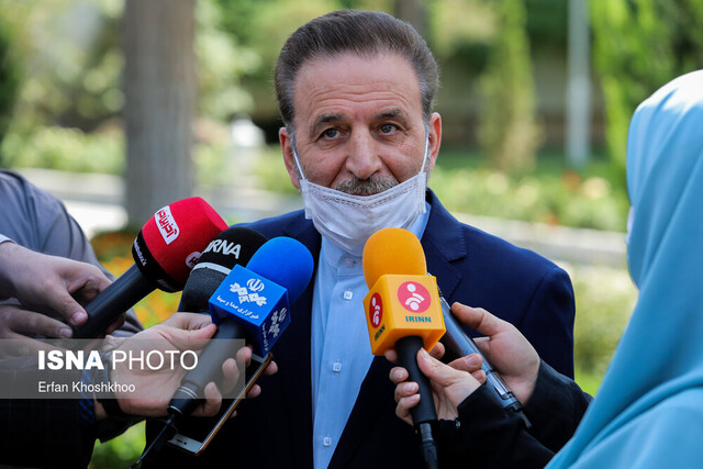 واعظی: دولت در بورس دخالت نمیکند اما از سرمایه هایش مراقبت می کند واعظی: دولت در بورس دخالت نمیکند اما از سرمایه هایش مراقبت می کند