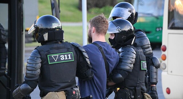 دستگیری پزشکان در بلاروس دستگیری