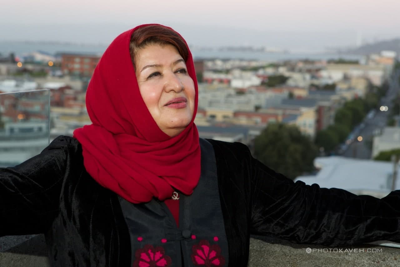 جایزه یک عمر فعالیت هنری جشنواره «گلوبال» هند به پوران درخشنده پوران درخشنده