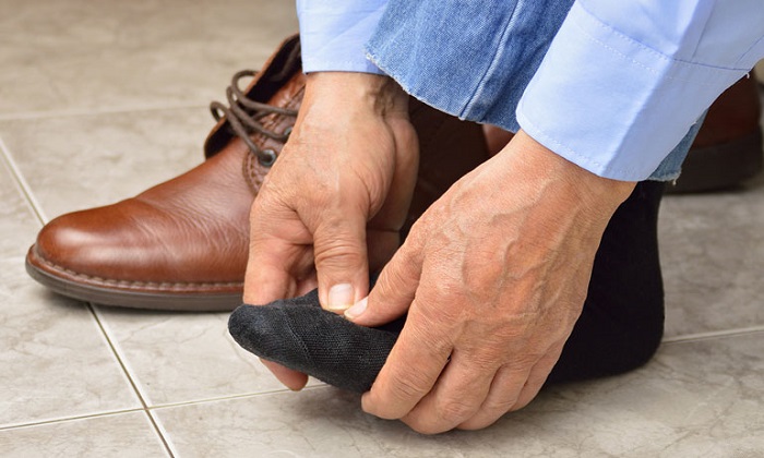 پیری و آثار منفی آن بر پاهای انسان پیری و آثار منفی آن بر پاهای انسان