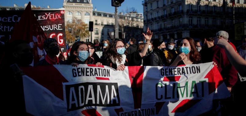 تظاهرات علیه خشونت پلیس فرانسه/ شلیک گاز اشکآور، درگیری فیزیکی و بازداشت معترضان تظاهرات در فرانسه