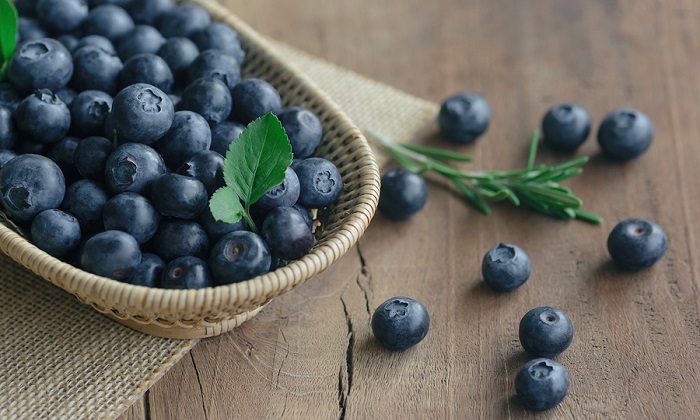 تقویت سلامت استخوان و خون با بهترین منابع غذایی ویتامین K تقویت سلامت استخوان و خون با بهترین منابع غذایی ویتامین K