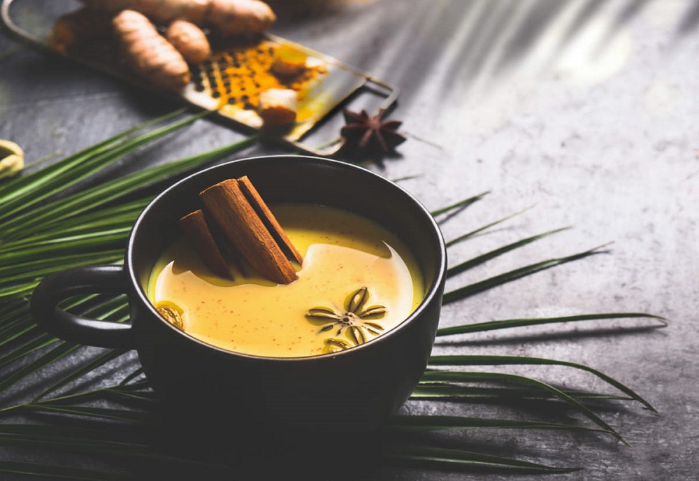 فواید سلامت شیر زردچوبه و روش تهیه آن