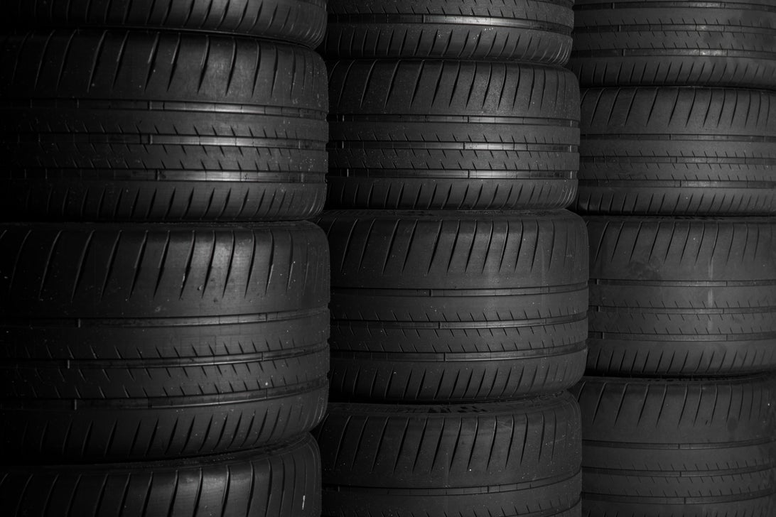 بوگاتی شیرون چگونه تولید می شود؛ ترکیب هنر و مهندسی در یک 