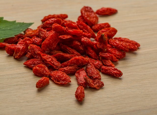 شکم تخت و هشت مکمل برای تحقق این هدف شکم تخت و هشت مکمل برای تحقق این هدف