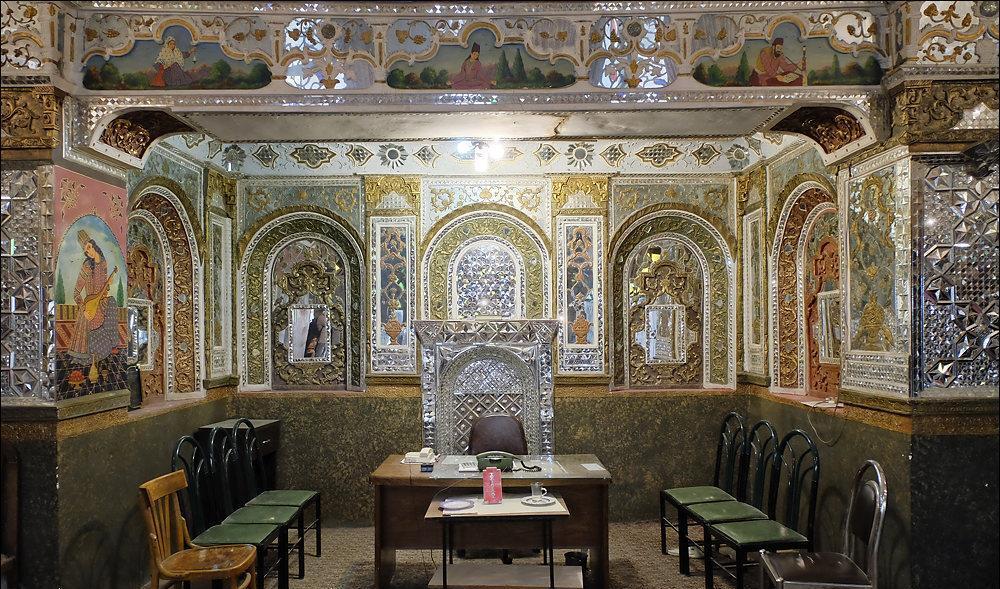 ندیم شاه قاجار در این عمارت زیبا زندگی میکرد (+عکس) ندیم شاه قاجار در این عمارت زیبا زندگی میکرد (+عکس)