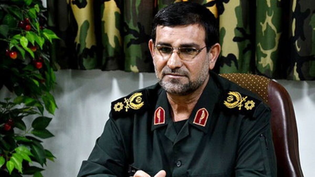 فرمانده نیروی دریایی سپاه: اگر دشمن نگاه چپ به آب و خاک میهن داشته باشد چشمش از حدقه در خواهد آمد