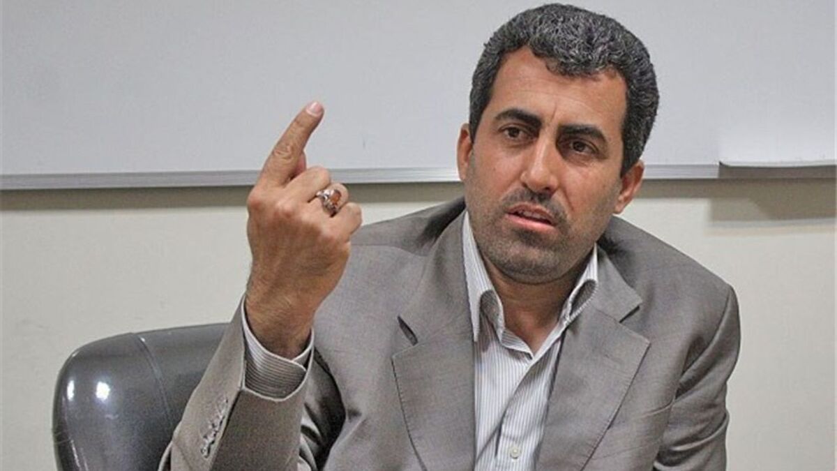 رییس کمیسیون اقتصادی مجلس: برای ۴۰۰ هزار میلیارد تومان کسری بودجه فکری نشود، کاهش ارزش پول ملی ادامه دارد