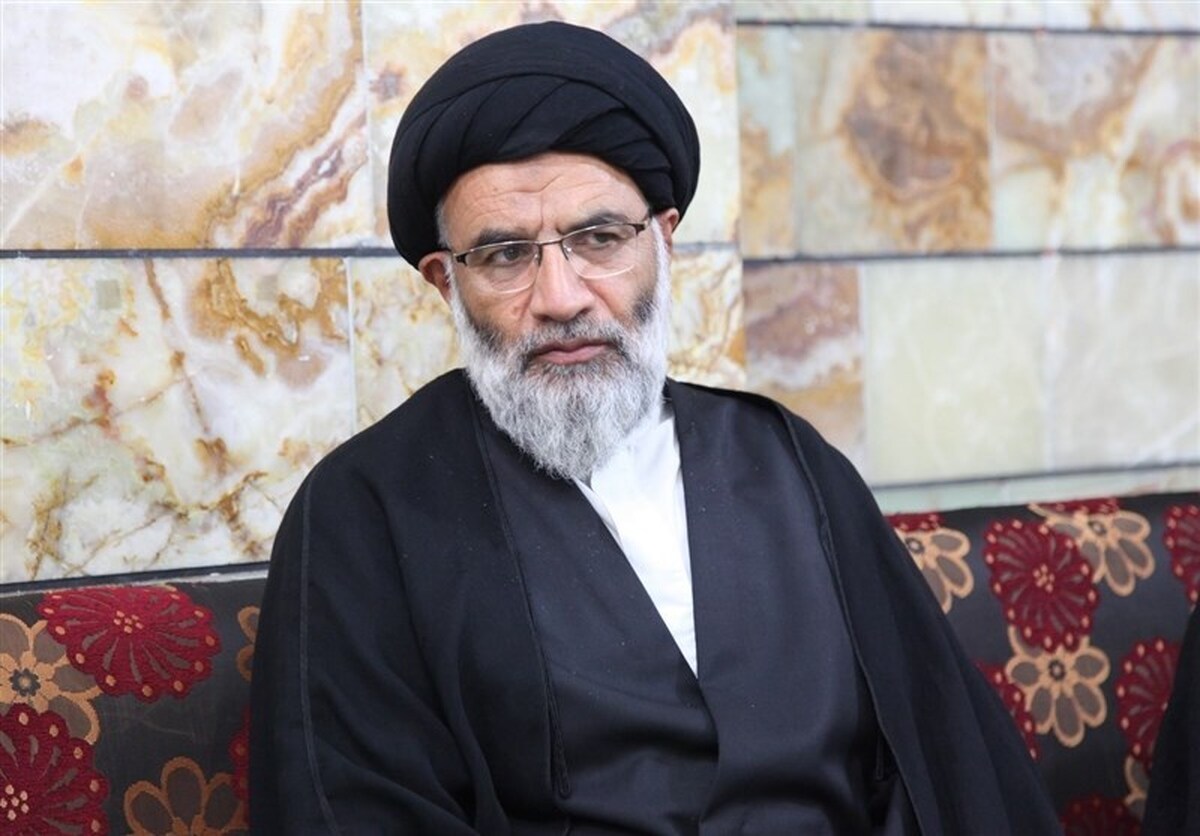 امام جمعه اهواز: برخی طلبکارانه مشکلات را به گردن دولت سیزدهم می‌اندازند