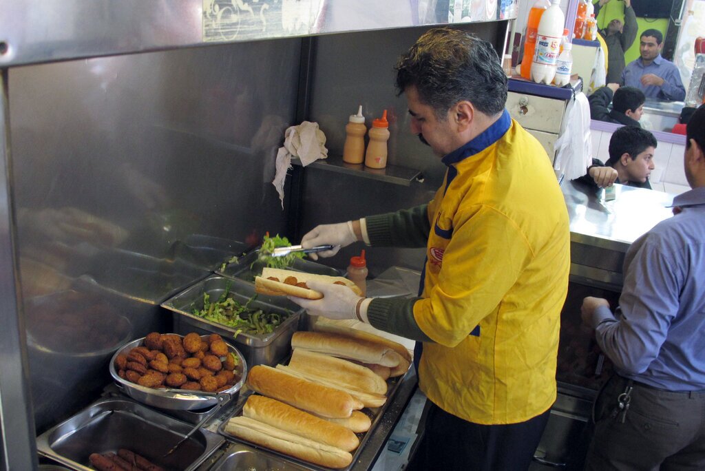 فلافل به 95 هزار تومان رسید/کاهش چشمگیر مشتریان فلافل به 95 هزار تومان رسید/کاهش چشمگیر مشتریان