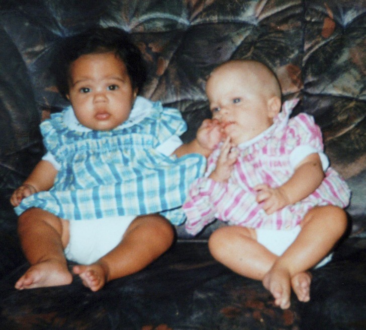 زوجی که دو بار دوقلوهایی نادر به دنیا آوردند (عکس)