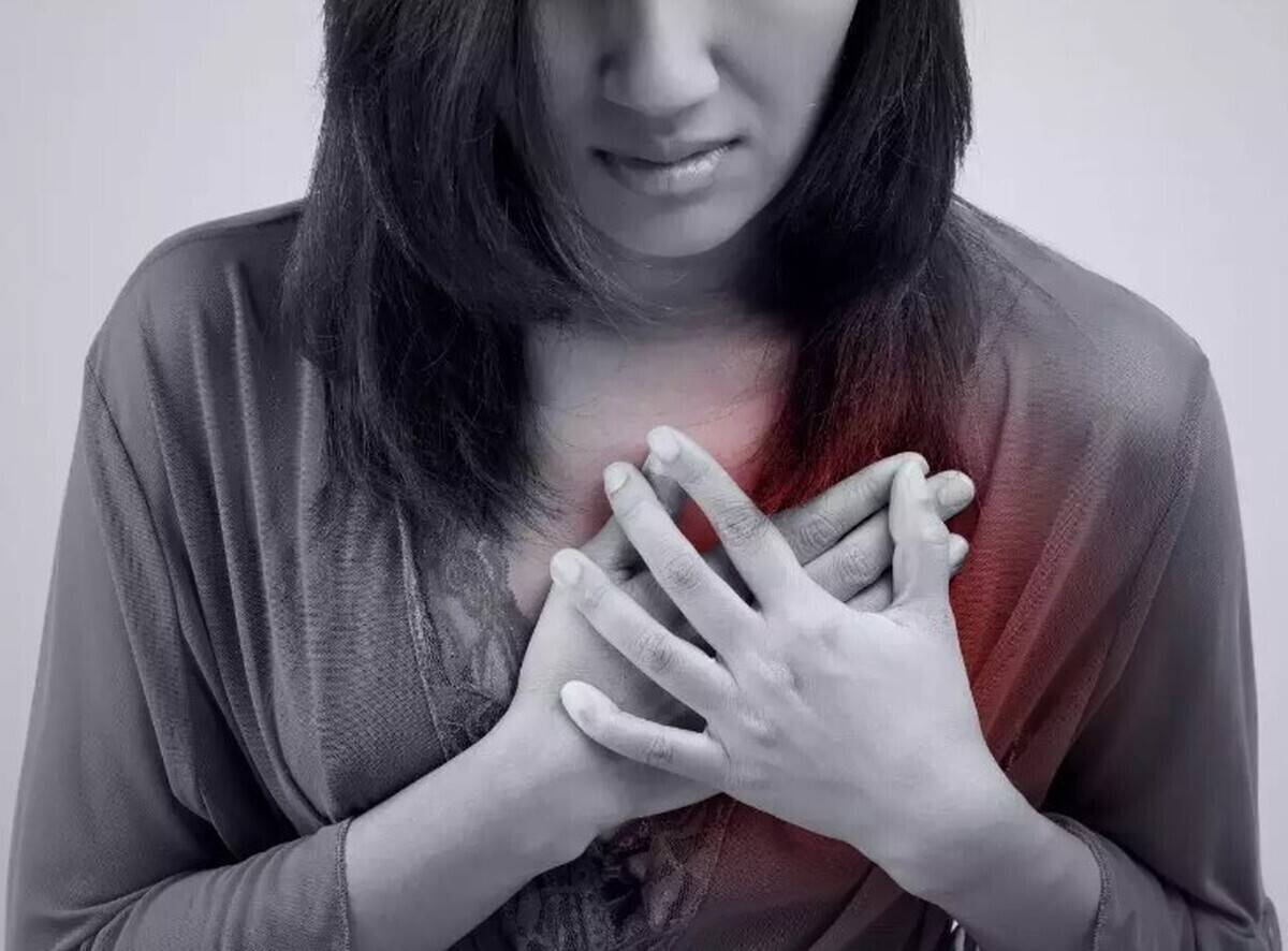 علائم حمله قلبی در زنان/ این ۸ علائم را جدی بگیرید