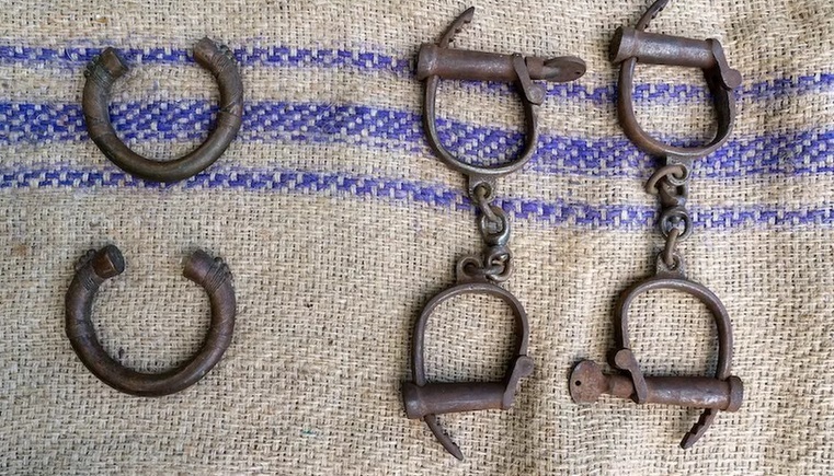 عذرخواهی یک خانواده انگلیسی به دلیل برده داری 200 سال قبل عذرخواهی یک خانواده انگلیسی به دلیل برده داری 200 سال قبل