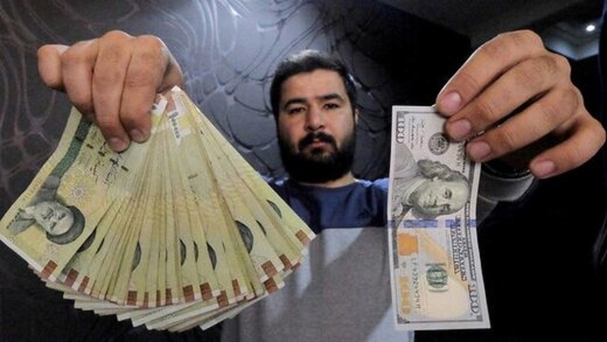 وزیر کشور: خودمان دلار را بزرگ کردیم/ فروپاشی آمریکا و سقوط کاخ دلار را خواهیم دید