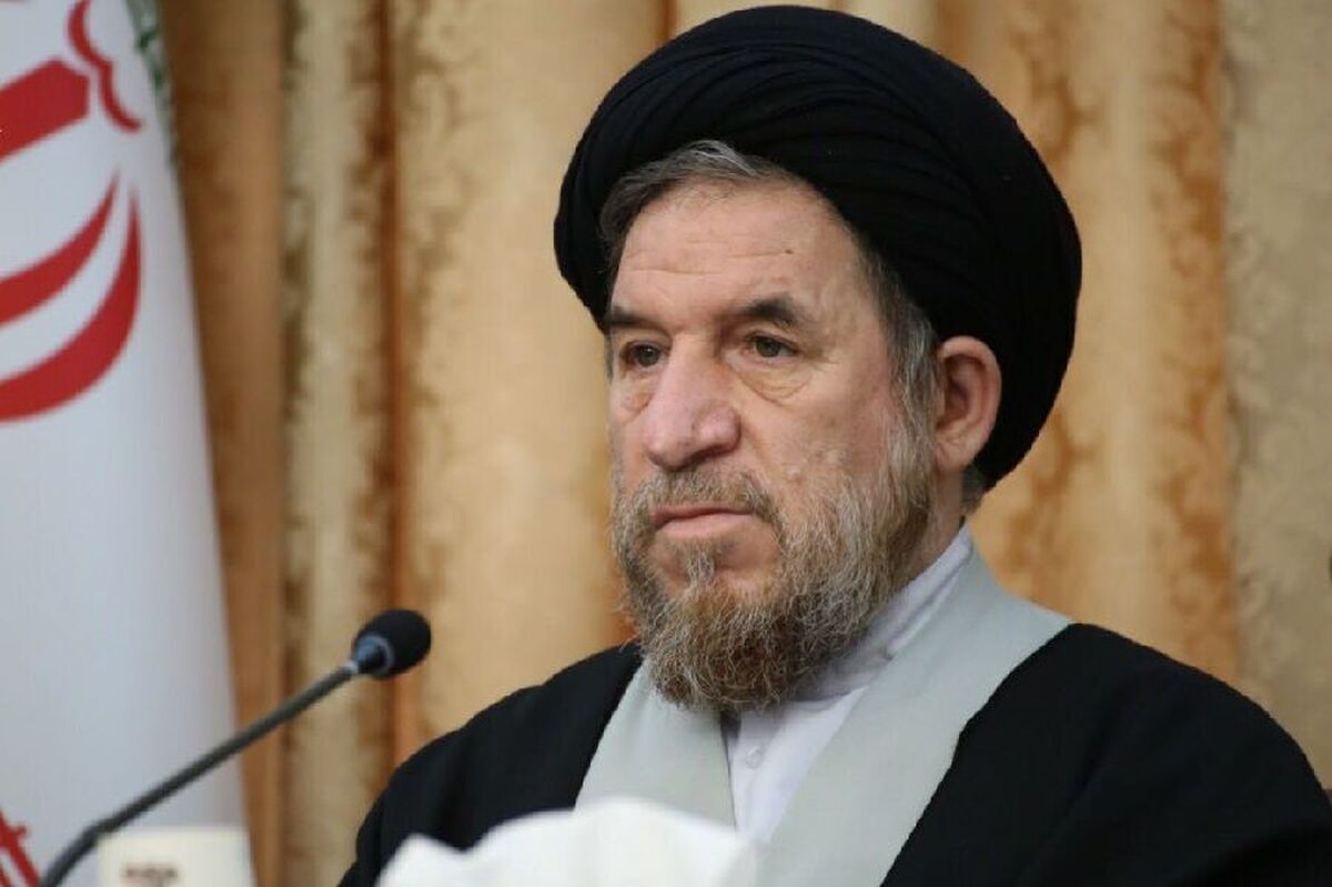 نماینده مجلس: پارلمان اروپا عده‌ای افراد بازنشسته بیکار هستند/  با کالابرگ الکترونیکی 12 قلم از کالاهای مایحتاج مردم قابل خرید است
