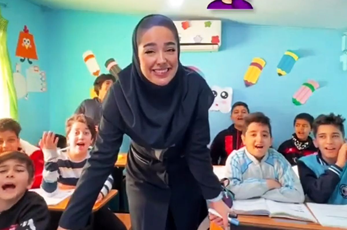 وزارت آموزش و پرورش: درباره ادامه همکاری با معلم قائم‌شهری تصمیم‌گیری می‌شود