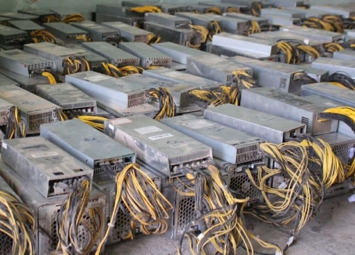 تهران/ کشف ۱۱۴ دستگاه استخراج رمز ارز در کهریزک