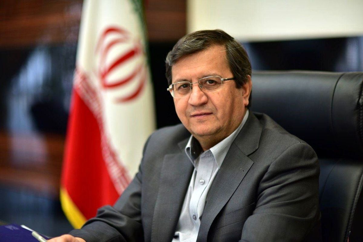 همتی: با تورم ۴۰ تا ۵۰ درصدی، تثبیت بلندمدت نرخ ارز مقدور نخواهد بود
